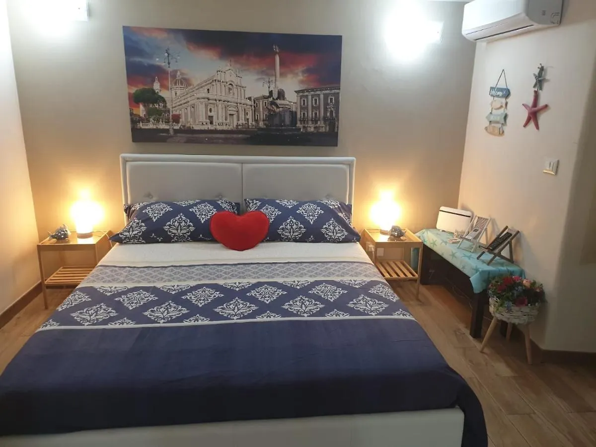 Viky House Apartment Catania Italy